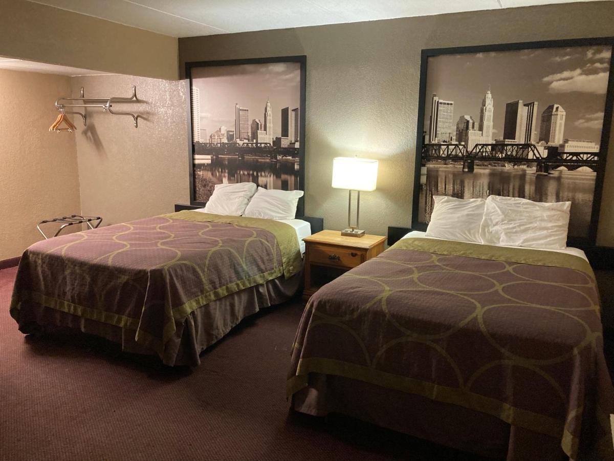 Super 8 By Wyndham Millbury/Toledo Hotel Exterior photo